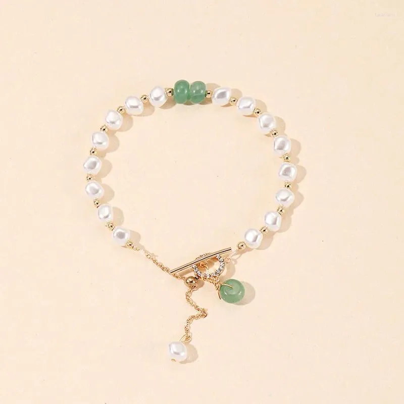 Bracelet de perle de tempérament de brin Emerald Pearl Femme Femme Backle Lumière Luxury Style High Grade Artisan Party Mariage