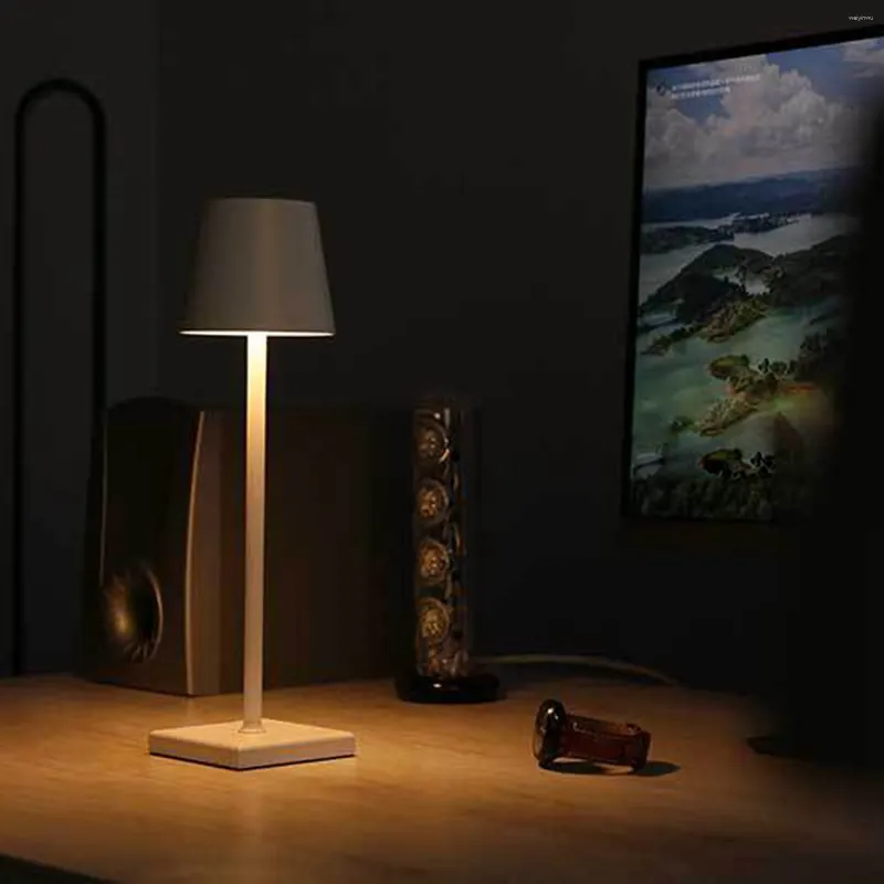 Gece Işıkları 3.5W LED Işıksız Ampul Şarj Edilebilir Masa Lambası Başucu USB Kablosuz Masa Yatak Odası