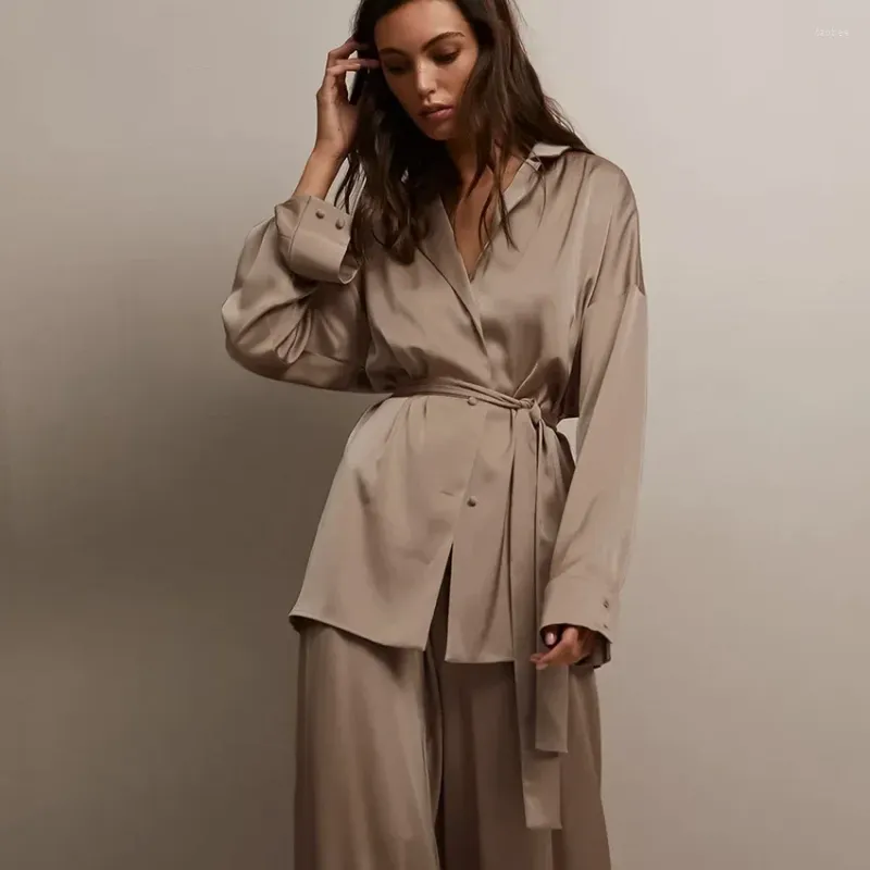 Kvinnors sömnkläder Spring/Summer Pyjamas Ice Silk Two Piece Set Pants Bekväm imitation Silky Simple French HomeClothes for Women