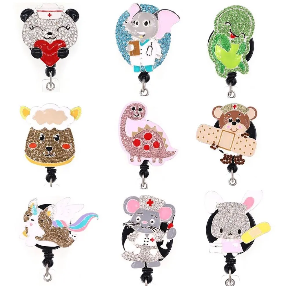 Nyaste nyckelringar Rhinestone Medical Cartoon Animal Nurse Infällbart ID Badge Holder Pull Reel298x