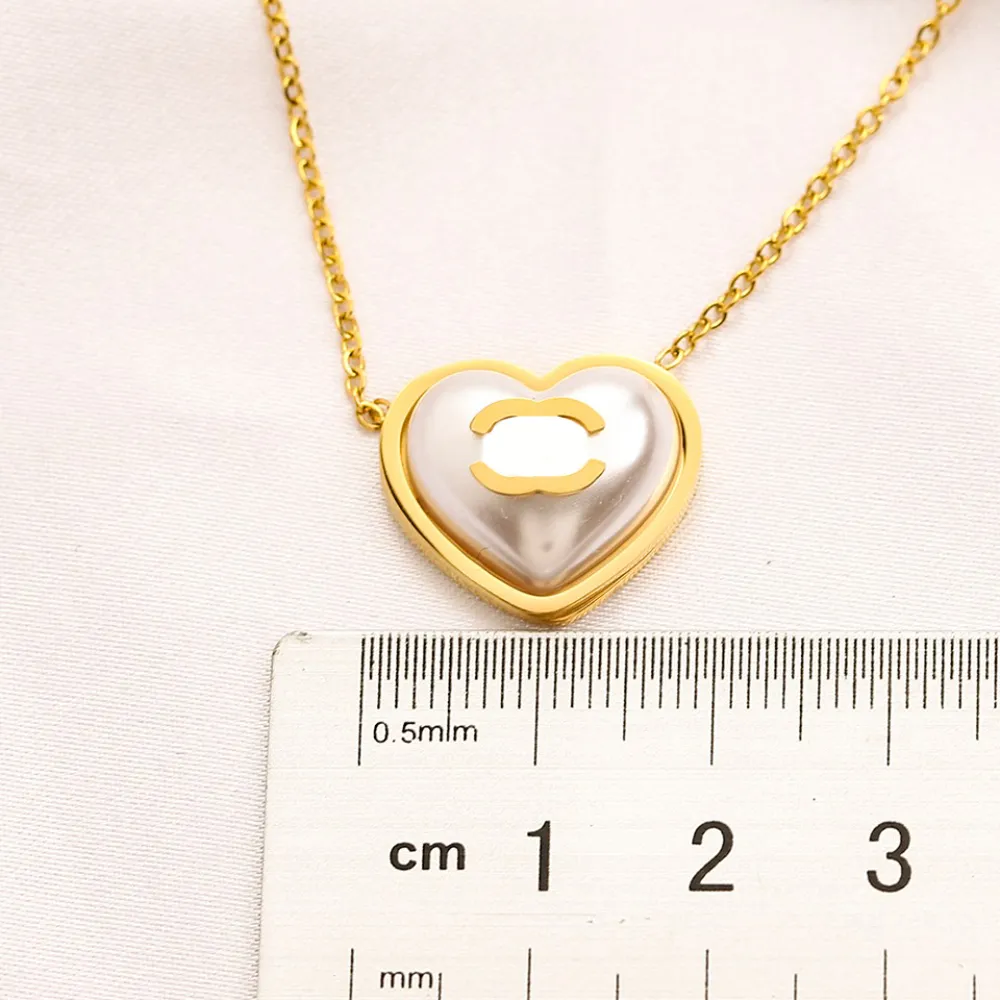 Design Letter Pendant Necklace Gold Plated Brand rostfritt stål halsband charmkedja kvinnors bröllop smycken tillbehör älskar gåvor aa2085