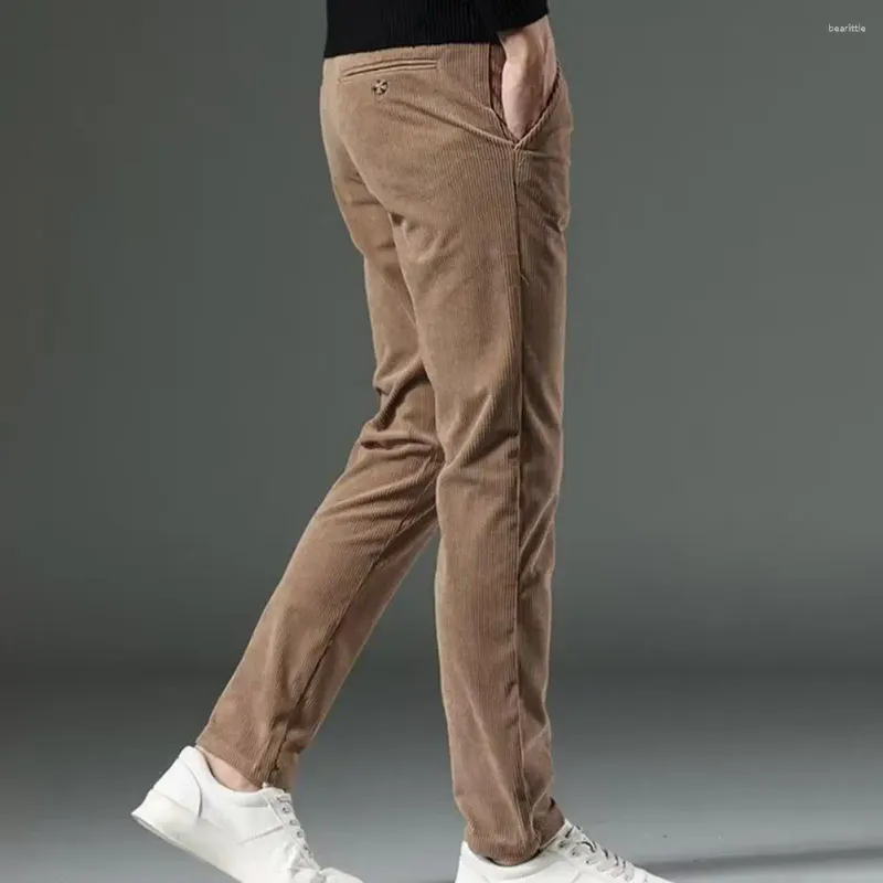 Pantalon masculin confortable pantalon hommes épais hiver illimité au vent chaud avec la jambe droite ajustement en vrac moyen pour la couleur du solide d'automne