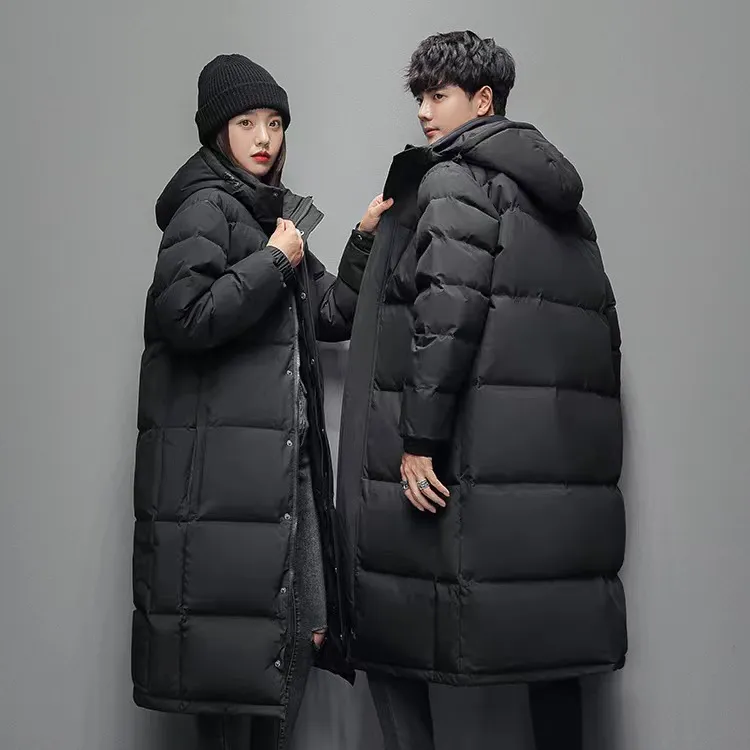 カップル向けのメンズダウンジャケット、男性と女性のための同じスタイルのフード、青少年ドラマの制服のための韓国語の厚さ、暖かいジャケットのトレンド