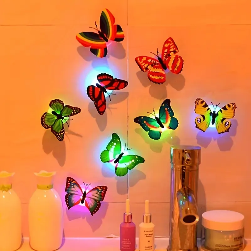 2pc Butterfly lumineux coloré, petite lumière nocturne peut être collée à LED Lumières murales de papillon et coloriage d'expédition aléatoire