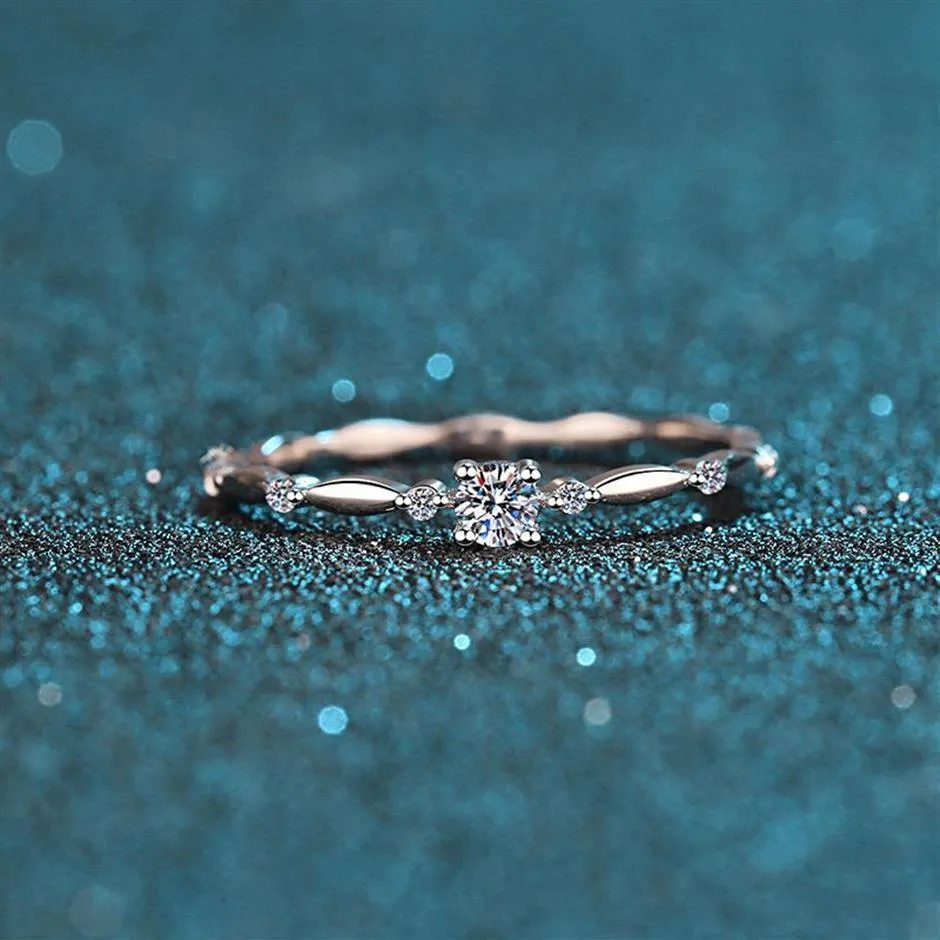 925 Test de diamant en argent passé 0 1 carat 3 mm E couleur Moisanite Ring Perfect Cut Sparkling Mini Lab Grown Diamond Rings For Girl C2707