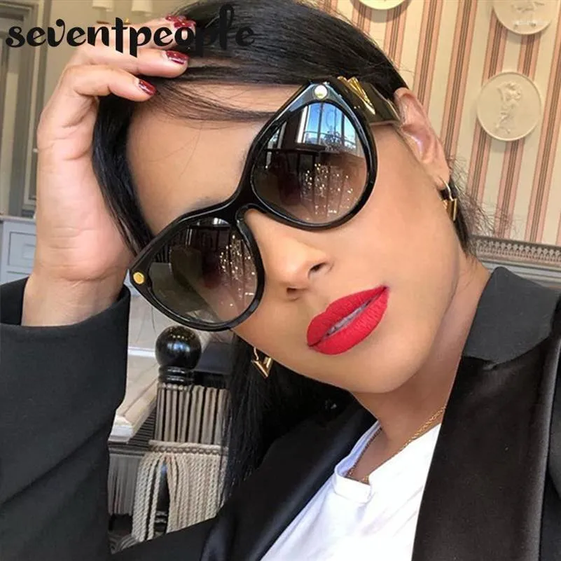 نظارة شمسية كبيرة الحجم نساء العين 2023 الأزياء الفاخرة Cateye Sun Glasses للسيدات عتيقة كبيرة الإطار sunglass319s