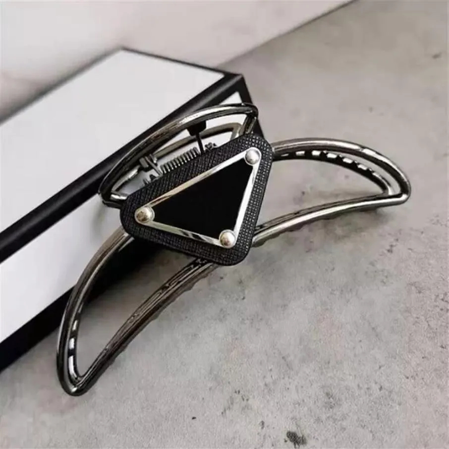 Womens Designer HairClips & Barrettes Metal Triangle Ladies Hair Clip With Stamp Women Girl Brand High Quality Fashion Hair Access191c