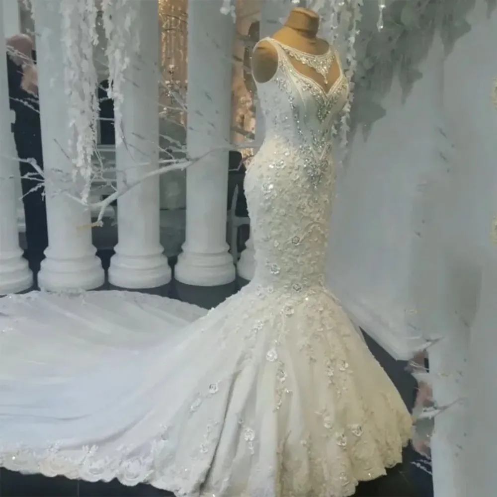 Sbalorditivo 2024 abiti da sposa sexy di lussuoso abiti da sposa a sirena bianca in pizzo pizzo da sposa scollo a maniche