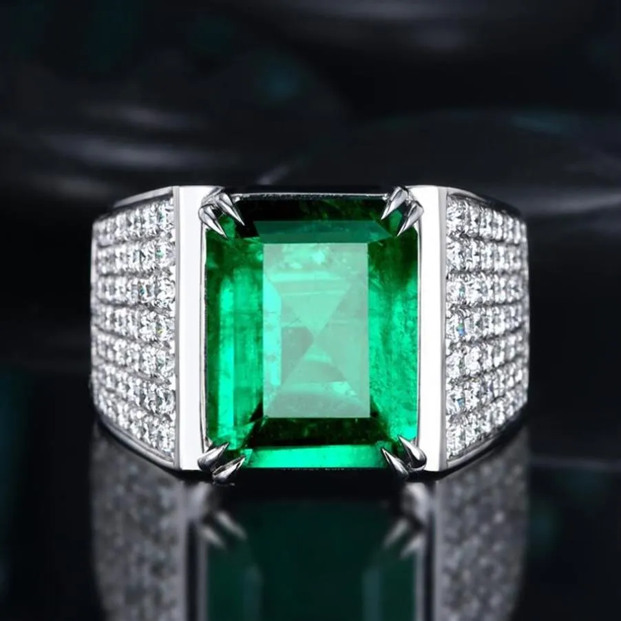 Nuovi gioielli di lusso Arrivo Big Emerald Gemstones 925 Sterling Silver Maschio Maschio Pave Zircone cubico CZ Diamond Diamond Famiglia Anello F239P