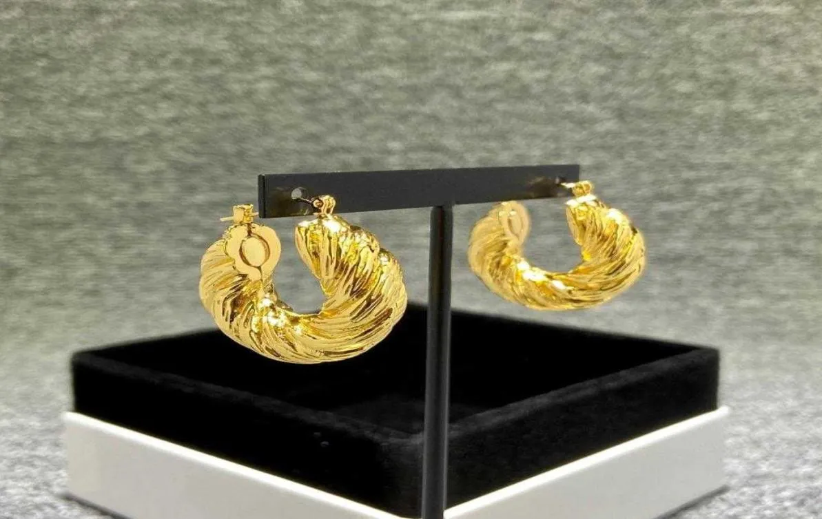 2020 Brand New Big Design Gold Color Jewelry Big Hoop Vitage Earrings Gold Color Design Fashion Party Unique Stud Earrings8287158