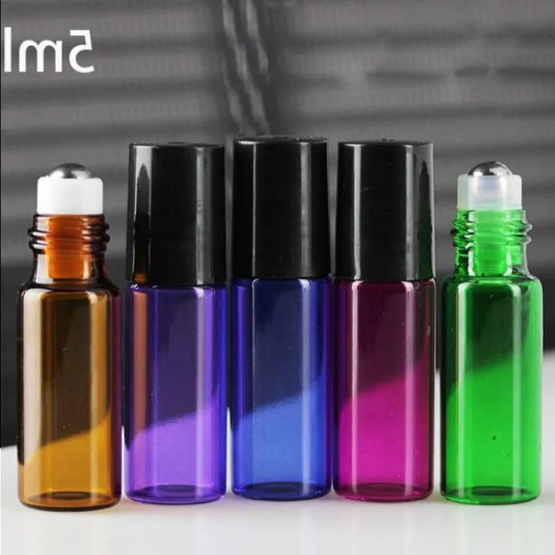 Nouveau rouleau en verre coloré de 5 ml populaire sur des bouteilles pour parfum d'huile essentielle avec rouleau en acier inoxydable et capuchon noir 1620pcs 5 couleurs freqr