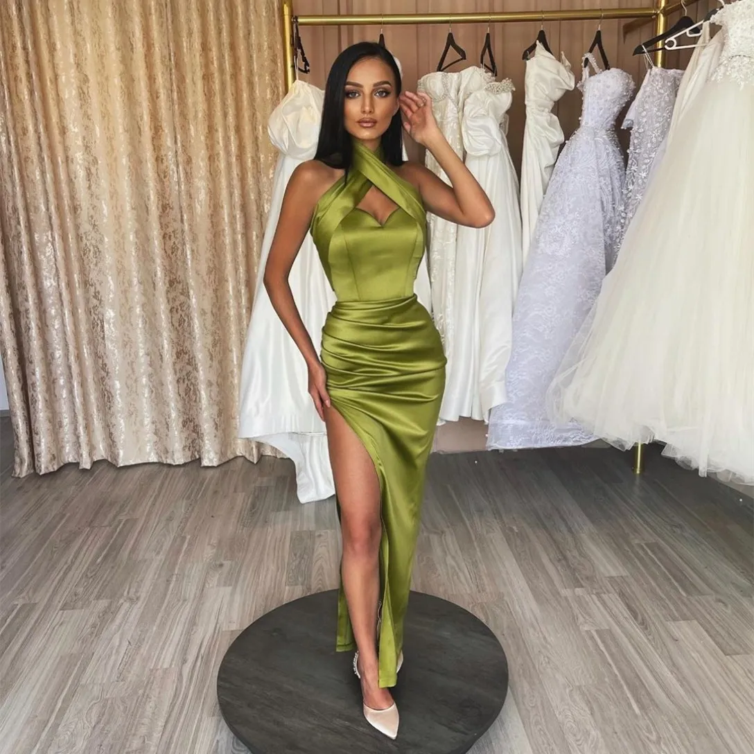 Elegant Long Green Satin Halter Evening Dresses With Slit Sheath