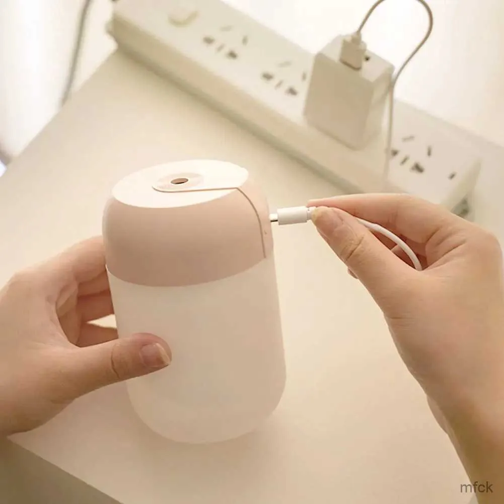 Humidifiers USB Cool Mist Humidifier with Night Light 300ML Quiet Air Humidifier Essential Oil Diffuser for Baby Bedroom Home Office
