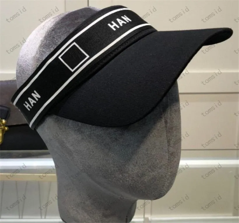 Stilista Cappello da sole Designer di lusso Cappelli da sole da donna per signora Uomo Berretto da baseball di marca di alta qualità Cappello da pescatore in bianco e nero 2387065