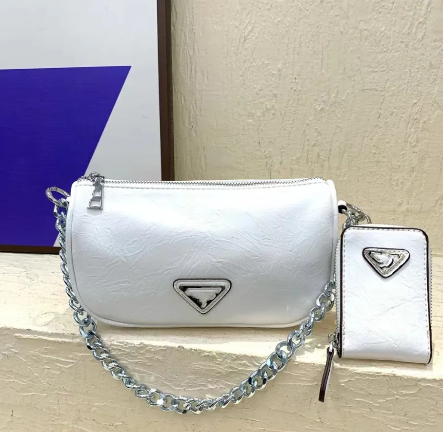 卸売クロスボディバッグレトロマイノリティデザイン女性のブロードバンドショルダーチェーン小さな正方形のバッグ