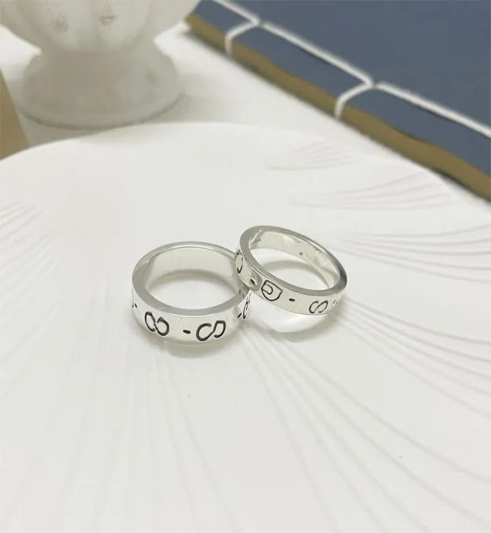 Mode lyxdesigner smycken par ringar för man kvinnor unisex 469mm enkel ring spöke smycken sliver färg med låda storlek 516560214