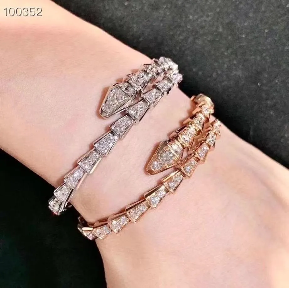 Diamants Légers Vente directe d'usine personnalisation de bijoux Bracelet de haute qualité Bracelets vintage Designer Taille européenne Série d'amour Cadeau d'anniversaire 1399505