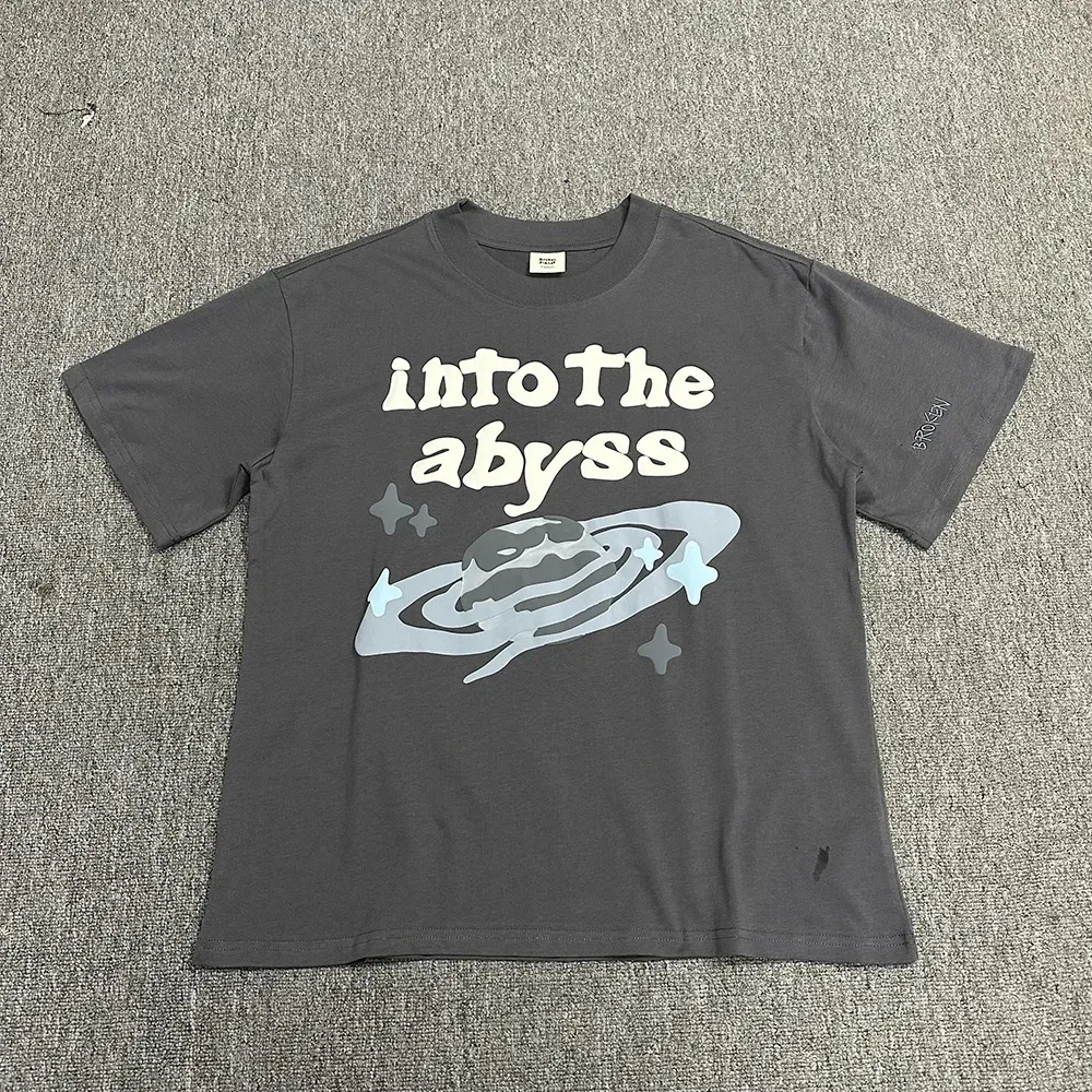 HARAJUKU Trasig planet i Abyss Foam Embroidery Kort ärm Top Tees för män och kvinnor Summer Hip Hop Baggy Y2K T -shirt 231225