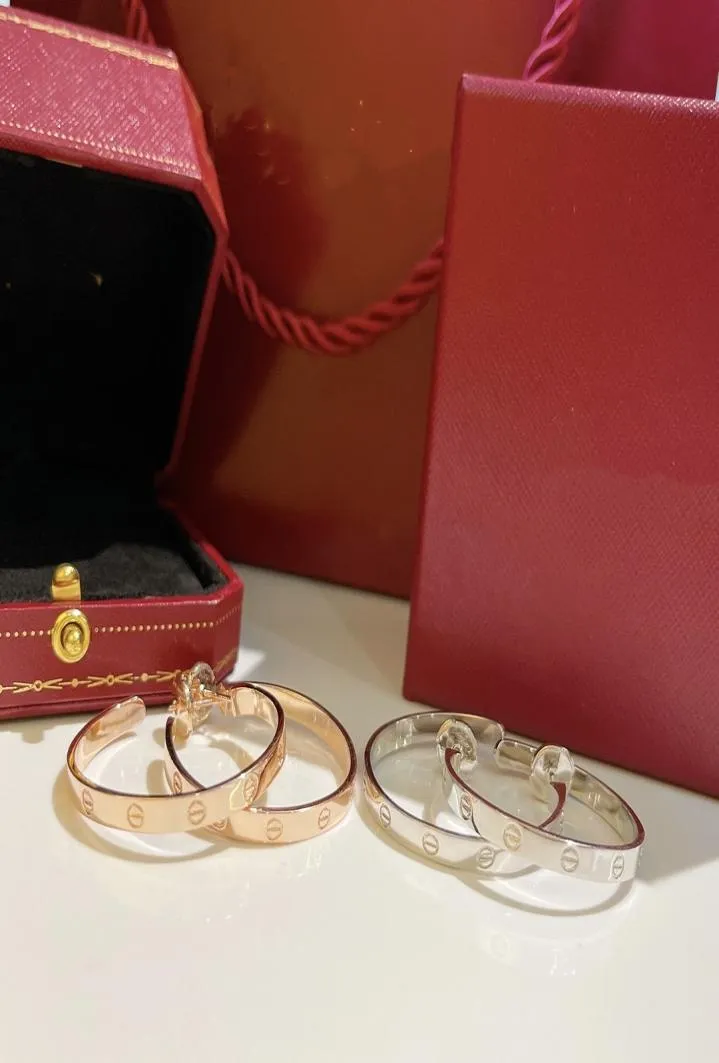 Boucles d'oreilles de créateur de luxe en argent sterling avec cercle rond, bijoux d'amour pour femmes avec boîte cadeau de fête Wedd9086198