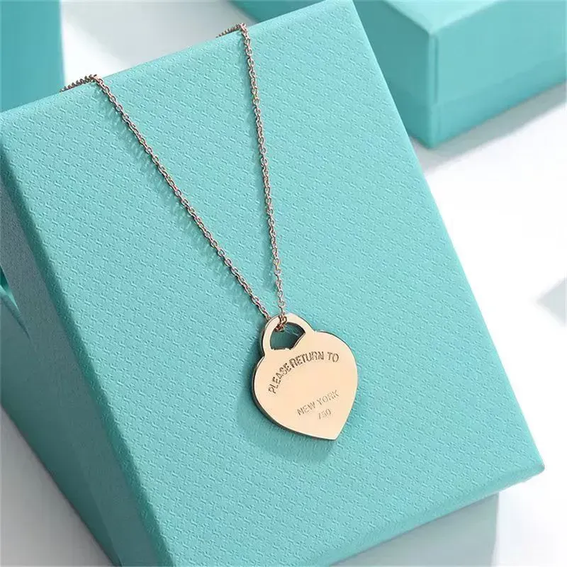 Collier de créateur Tiff Gold Heart Bijoux de luxe Rose Saint Valentin Cadeau Withbox Fast Girls 311