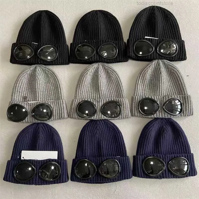 Дизайнер два очка для линз Goggles Beanies Мужчины вязаные шляпы кепки черепа Женщины Зимняя шапочка черная серая капота