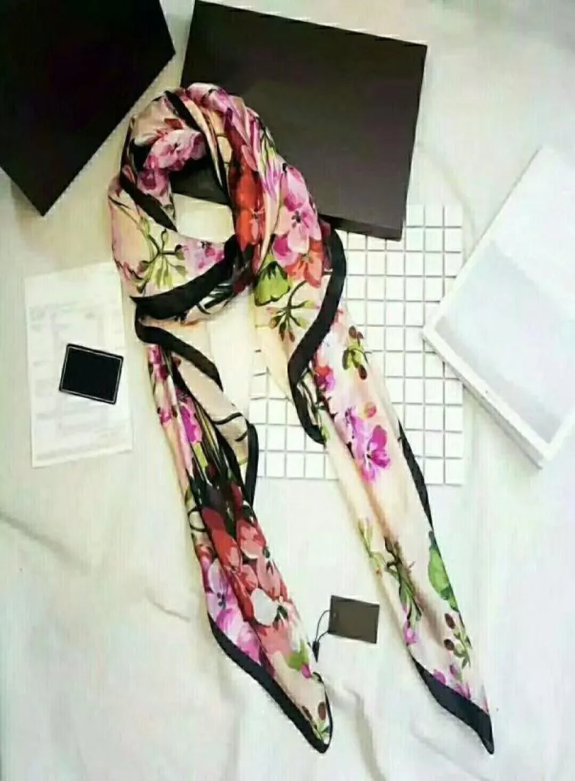 Hela halsduk Europeiska stildesigner Scarves Quality Good 100 Silk Scarfs Lady Scarf Summer Thin 90x180cm Ring Letter Pashmina8392905