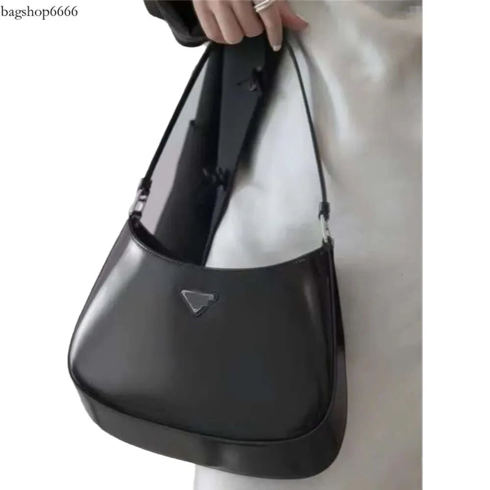 Star with the Same Leather Underarm Fashion Handbag Shoulder Bag Fine Workmanship Factory Direct Sales 2024 high quality