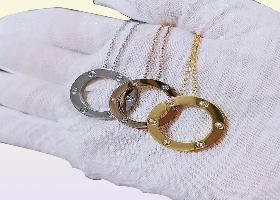 Designer Competitive manufacture classic fashion screw ring round pendant love diamond pancake necklace Luxury4123990