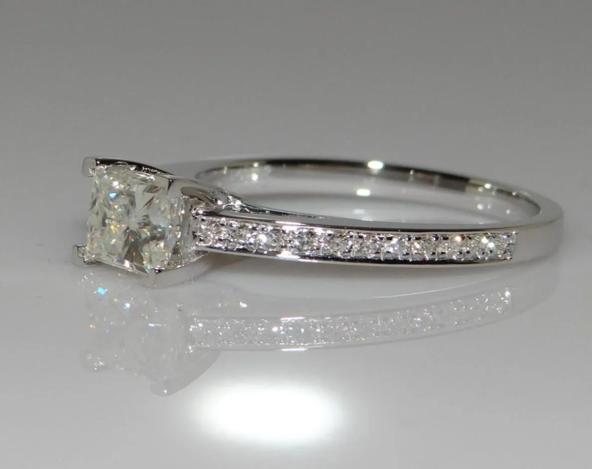 18k white gold princess diamond ring fourclaw square diamond ring female models wedding simple ring retail whole3327708