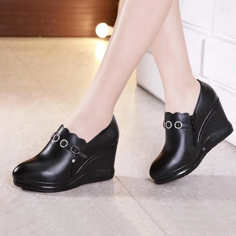 Dress Shoes 7cm Small Size 32-43 Comfortable Deep Mouth Platform Wedges With Fur 2023 Fall Med Heels Leather For Office Mom