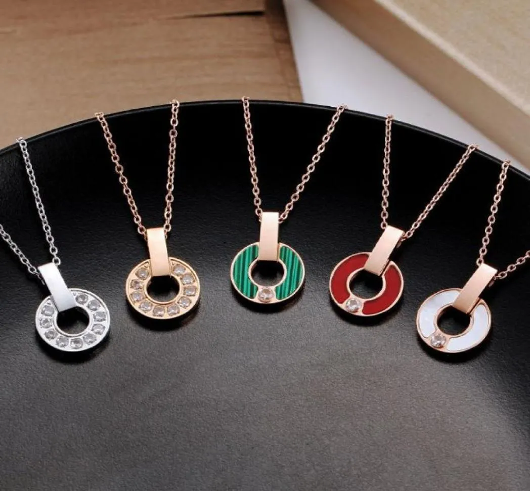 New style men and women pendant necklaces fashion designer design stainless steel necklace Valentine039s day gifts for woman8652590