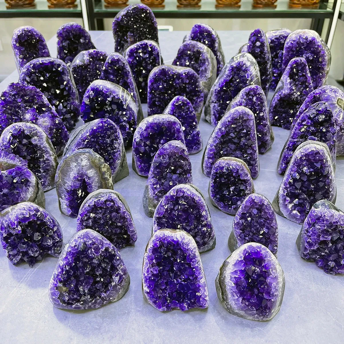 Géode d'améthyste brute naturelle, cristal violet, amas de Quartz, énergie de rêve, guérison, œuf de tonnerre, vente en gros, décoration de la maison, 231225