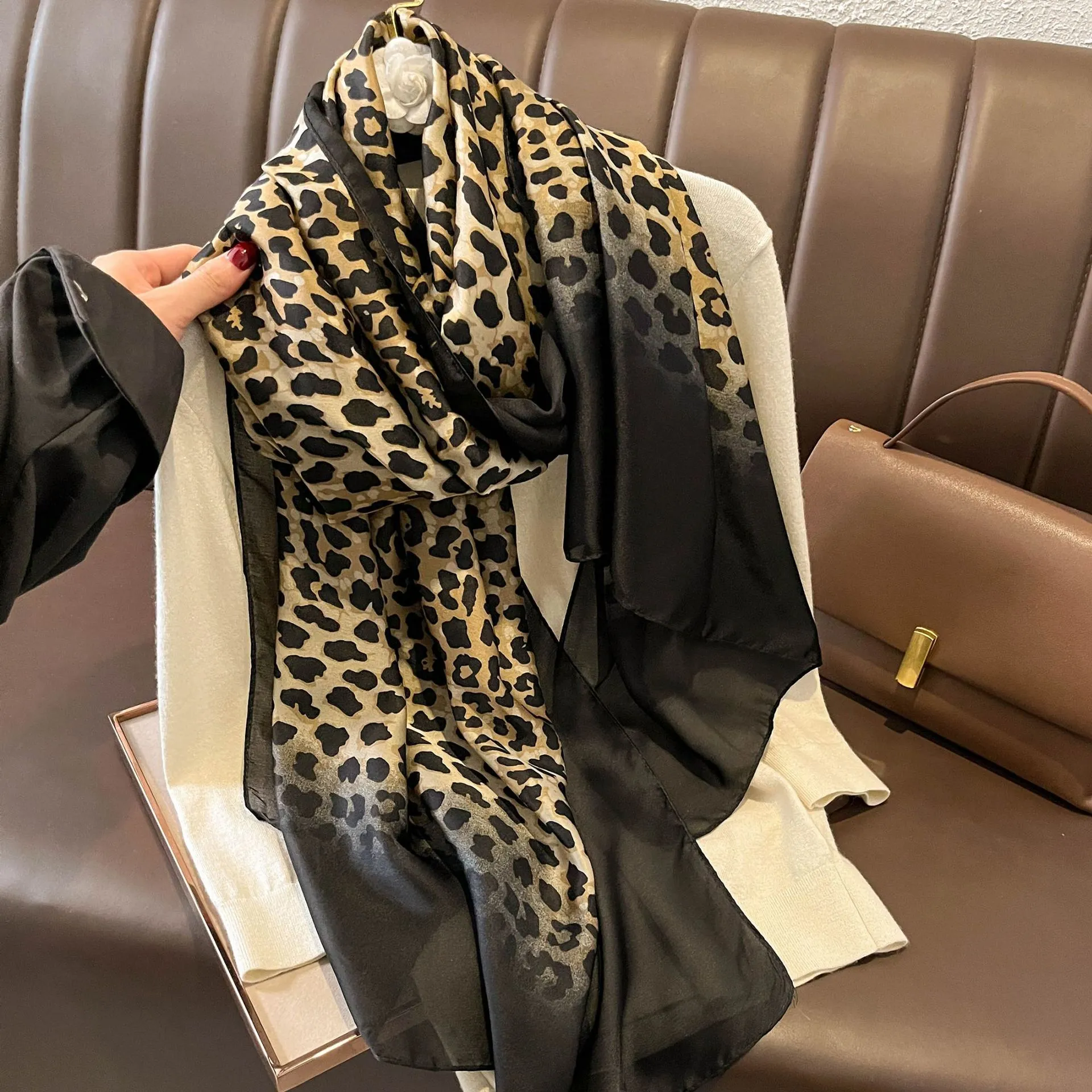 Foulard Carré En Soie Vintage - 85x90 Cm - Blanc - T(B)EG - Occasion