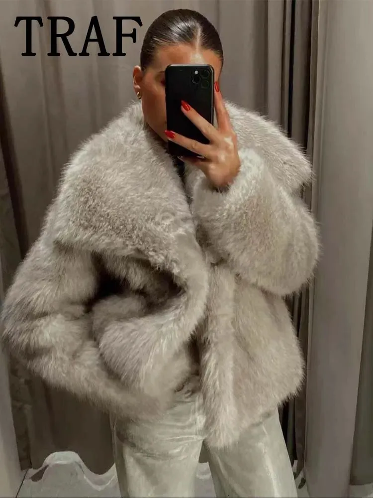 Traf Faux Furthe Cotted Cothets for Women Coats gruba ciepła miękka kurtka Kobieta Kobieta z długim rękawem swobodny płaszcz zimowy w odzieży wierzchniej 231225