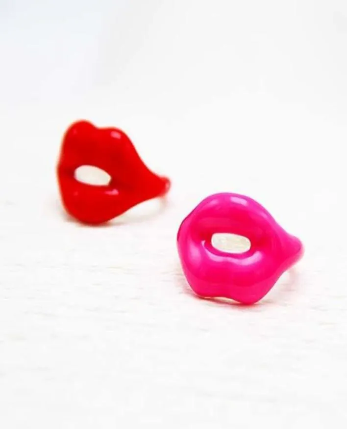 Anelli a grappolo Arrivi Anello sexy Rosso e rosa paffuto Piccolo dito a forma di labbro8326335