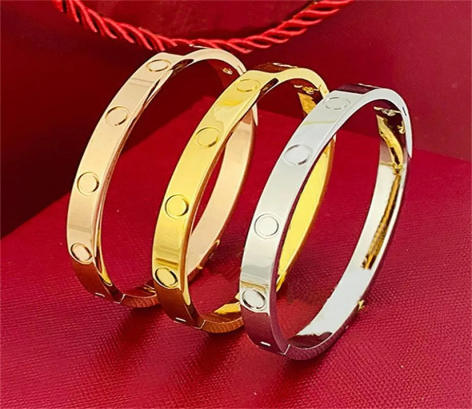 Gold Bangle Armband för kvinnor Stor handled med charm mode hela juvelris lyx silver juveler designer armband elegant T3744583