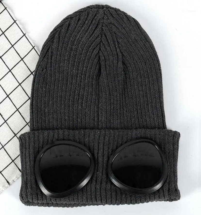 Beanieskull Caps 2022 Vinterkvinnor stickade hiphop beanie med glasögon dekoration kvinnlig pilot stil skall cap hatt h32591774