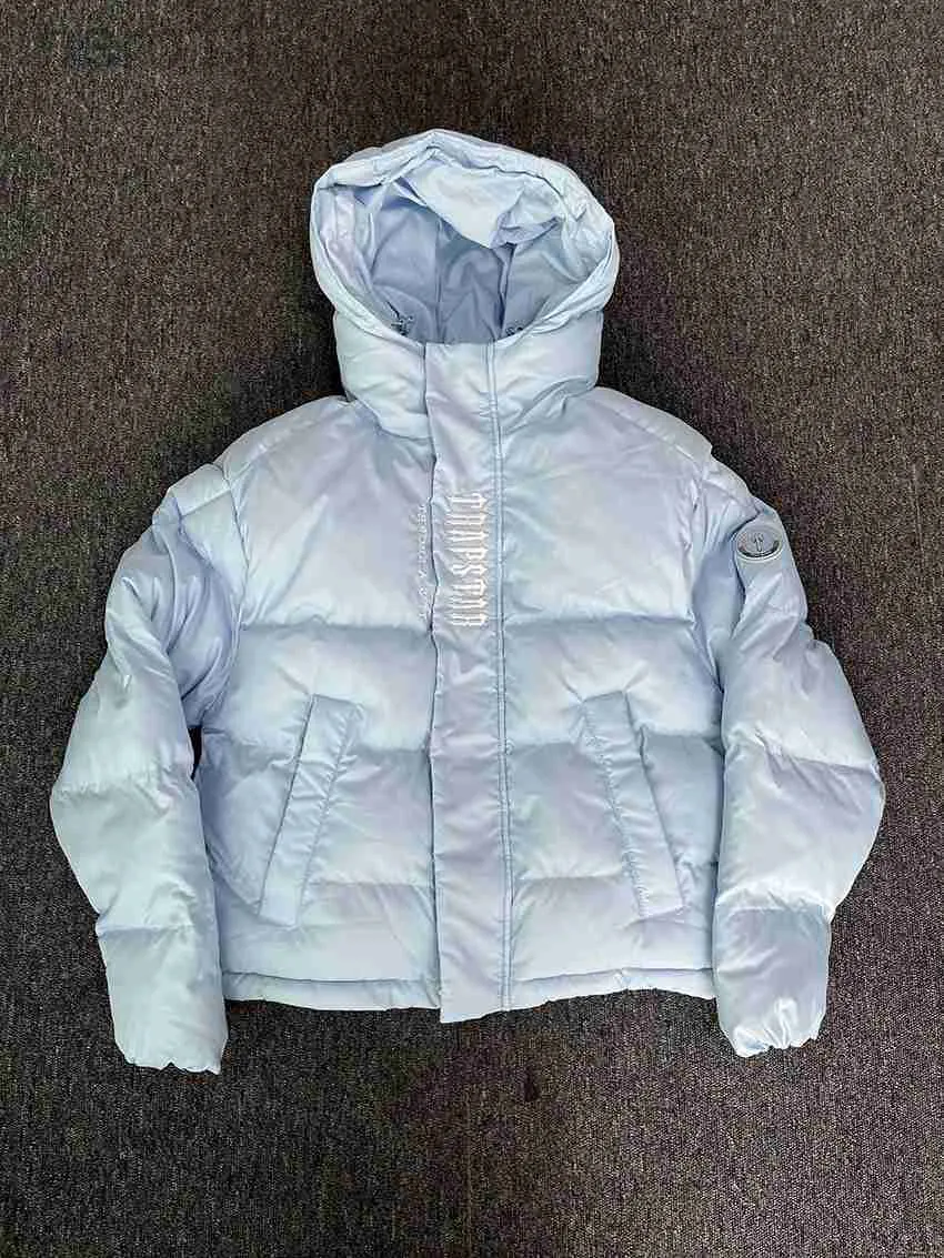 Trapstar London Decoded Hooded Puffer 2.0 Eisblaue Jacke, bestickter Schriftzug, Kapuzenpullover, Wintermantel EMIK