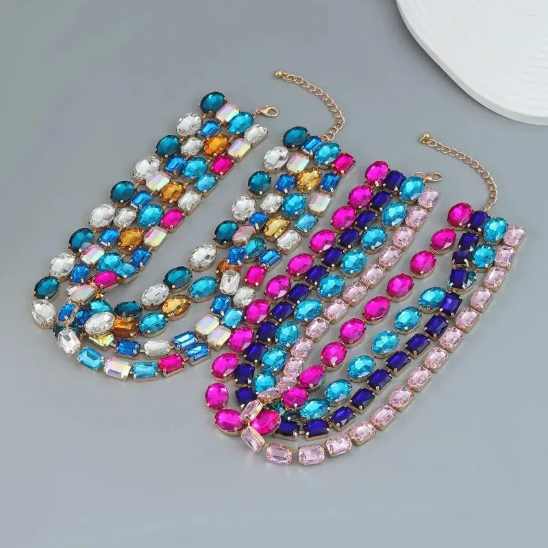 Choker Luxury Vierfach Halskette gemischte Schnitte mehrfarbig handgefertigtes, einfaches, glänzendes Kristall, eingelegt für Frauen Mode