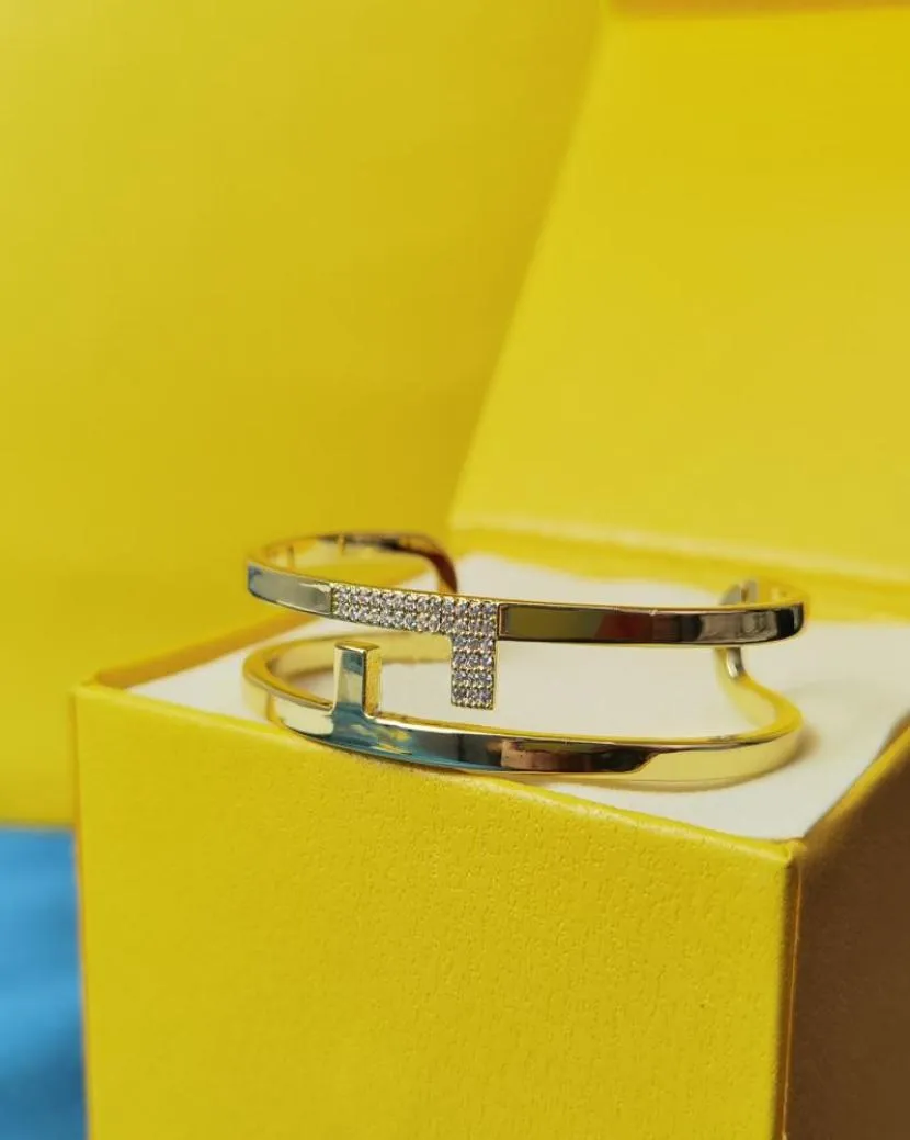 2021 Luxe Ontwerpers Sieraden Brief Armband Voor Vrouwen Mode Persoonlijkheid Armbanden Hoge Kwaliteit Delicate Sieraden Veelzijdig Br7299634