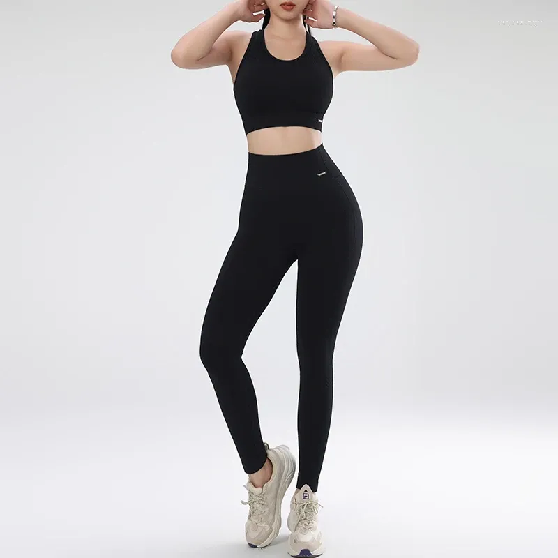 Aktywne zestawy Naqiyayabei 2023 Joga Set Leggins and Tops Fitness Sports Suits Gym Ubranie Bra Bezproblemowe kobiety spodnie