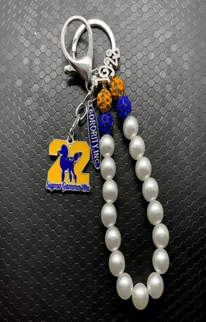 Grekiska brevföreningen Sigma Gamma Rho Sorority smycken Poodle Pendant Metal Keychain White Pearl Chain Key Ring3334867