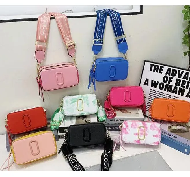 Tasarımcı Crossbody Çantalar Anlık Görüntü Omuz Çantası Deri Çanta Kadın Lüks Doku Geniş Kayış M Moda J Messenger Kamera Çantası Kırmızı Çanta M1225