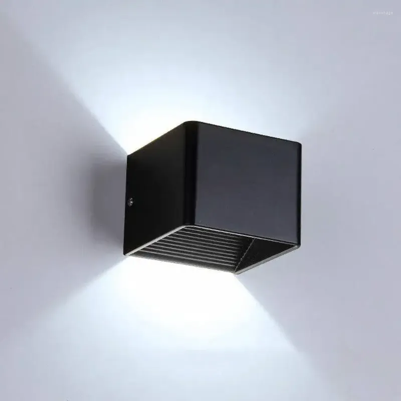 Lâmpada de parede LED moderno interno para cima e para baixo Indução Chave de indução USB Decoração de carregamento Luz do quarto