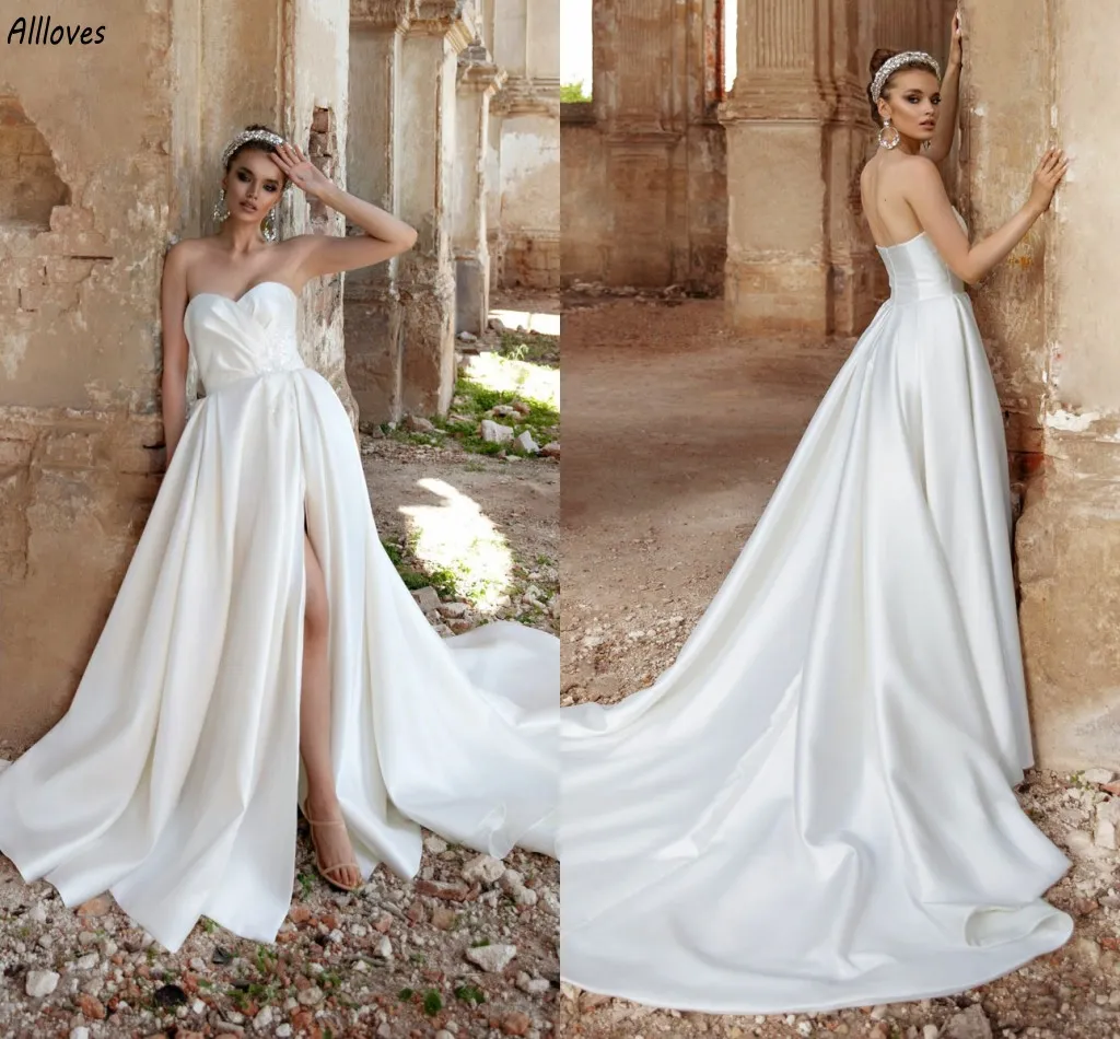 Sweetheart Elegant Satin A Line Wedding Dresses Simple Ruched Boho Garden Bridal Gowns Sexy Thigh Split Court Train Plus Size Bride Reception Robes de Mariee CL3112