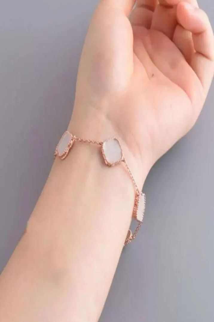 6 Colors Fashion Classic 4Four Leaf Clover Charm Bracelets Bangle vc Chain highquality Agate Shell MotherofPearl for Girls Wedd7558674