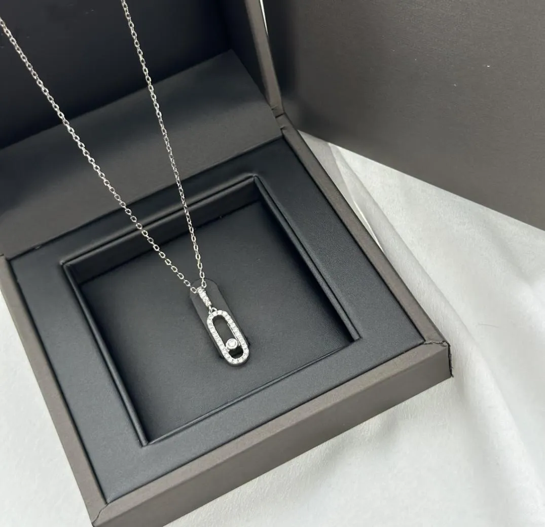 Роскошное дизайнерское ожерелье с подвеской из стерлингового серебра S925, полый французский подвижный кристалл, классический квадратный шарм, короткая цепочка-колье для Wo1343727