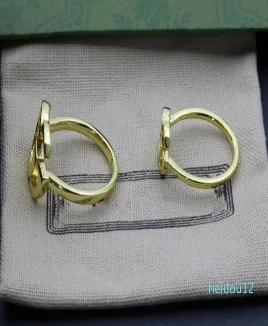 Anillo de pareja de diseño único de nueva moda de lujo anillo chapado en oro Simple de alta calidad suministro a juego de tendencia NRJ6899003