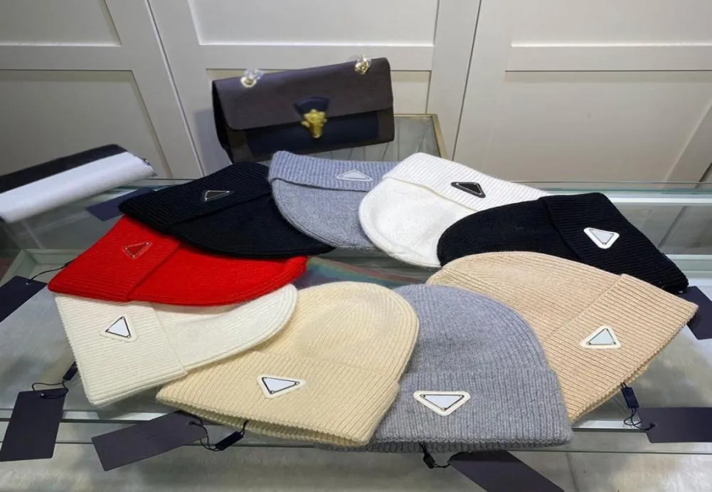 Designer Winter Beanie Sticked Hats Skull Caps Simple Triangle Cashmere For Man Woman Winter 9 Color Top Quality3337379