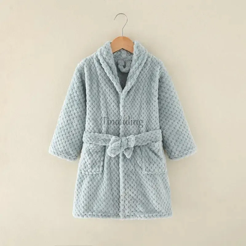 Winter Herfst Meisjes Kleding Flanel Kimono Kinderen Nachtkleding Kleding voor Meisjes Jongens Badjassen Kinderen Pyjama Gewaden Badhanddoeken 231225